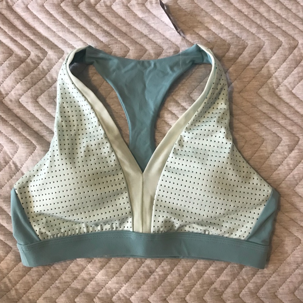 Sports bra